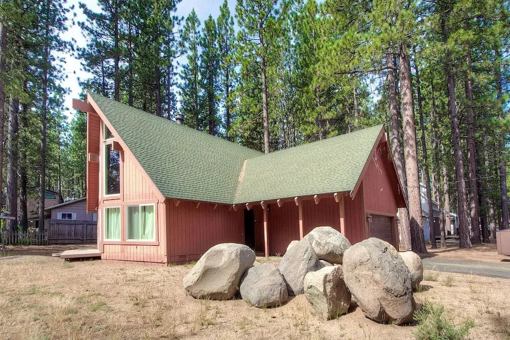 Snowshoe Chalet cabin
