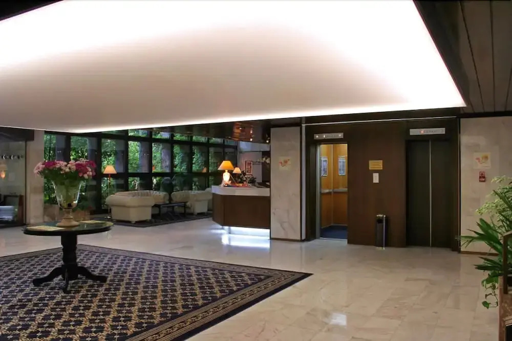 Imperial Hotel, Riviera Holiday Club