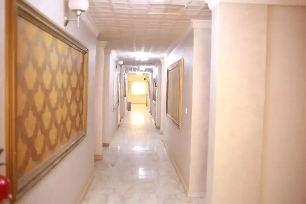HOTELHOUDA