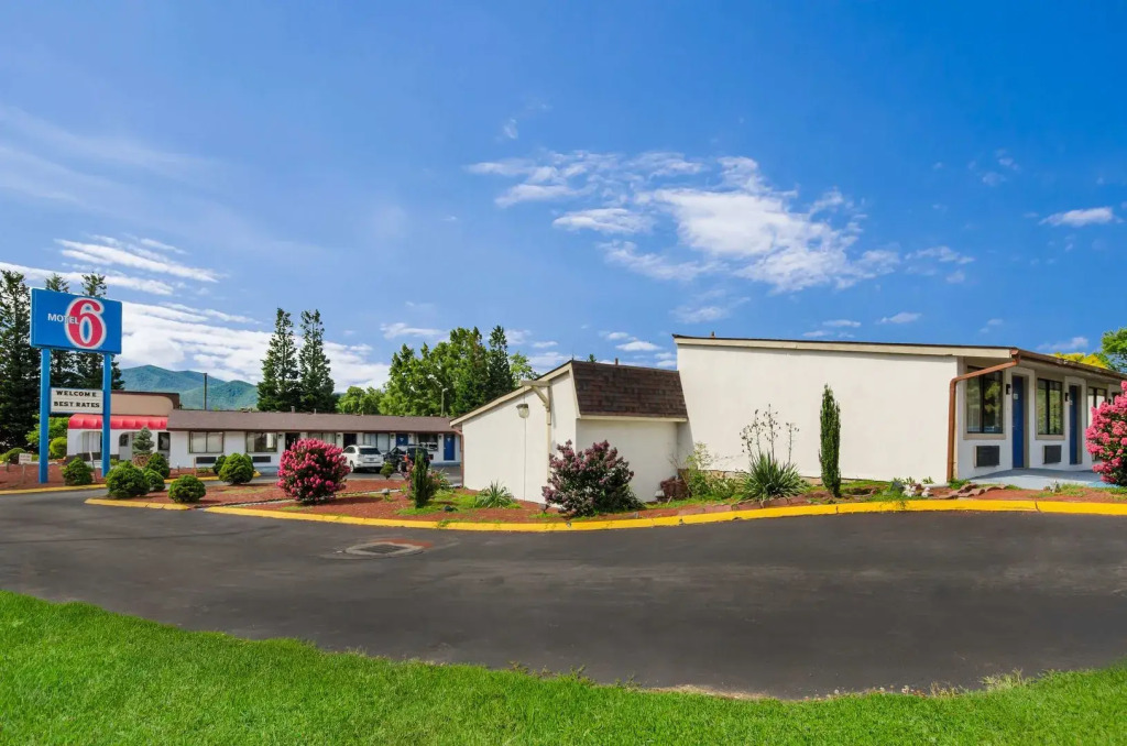 Motel 6-Salem, VA