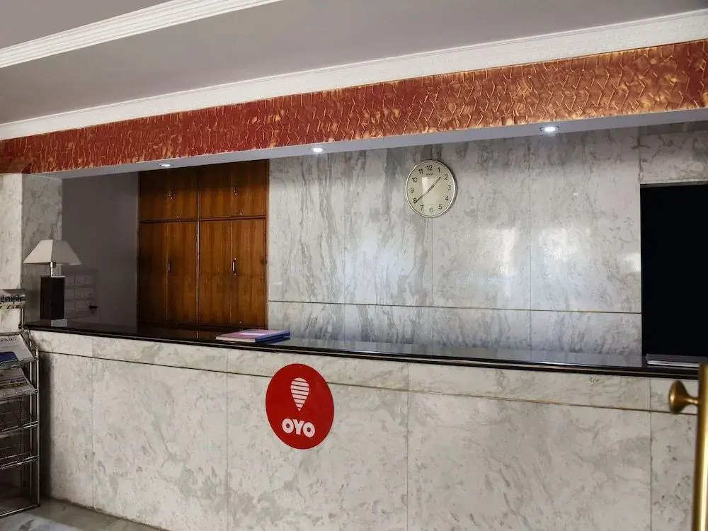 OYO 15995 Laavish Business Hotel