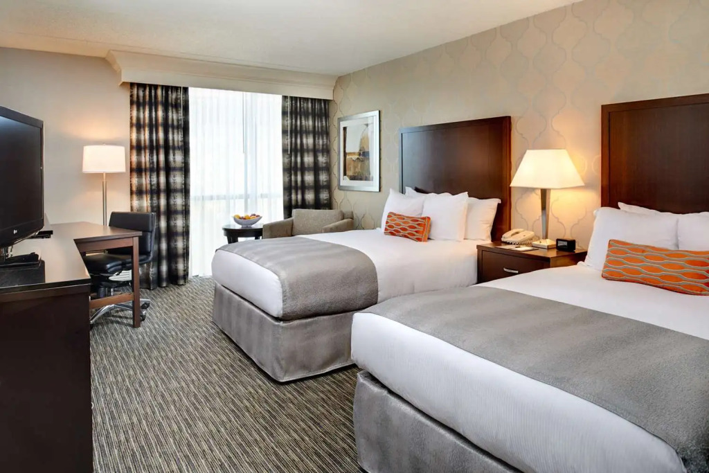 DoubleTree by Hilton Dearborn