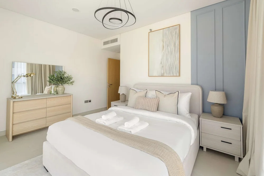 Silkhaus Large 3BR Maid Room in Radiant Viewz