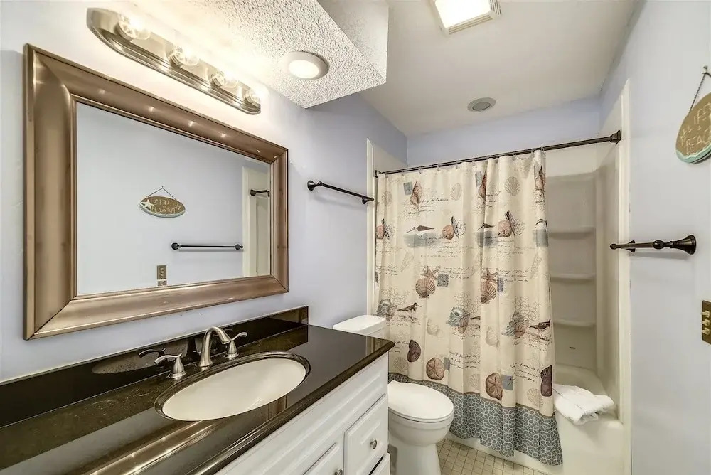 SailMaster 37 - Two Bedroom Condo