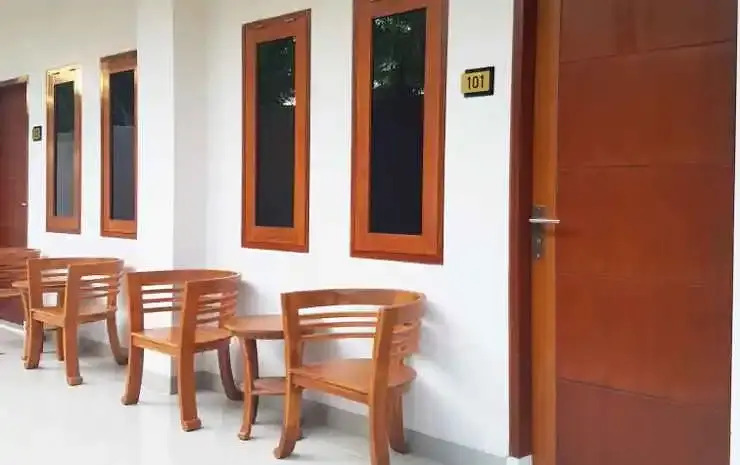 Grand Kuta Hotel Lombok - Pool - 43 inch Google TV - Strong 60Mbps WiFi - New Enhanced Management