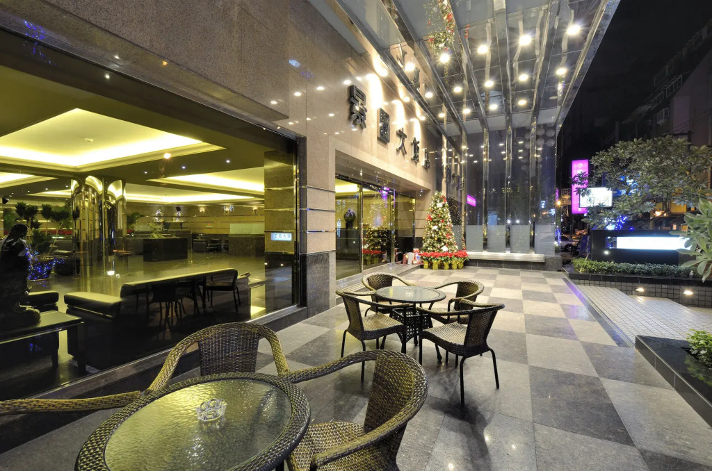 Hi-YES HOTEL TAOYUAN