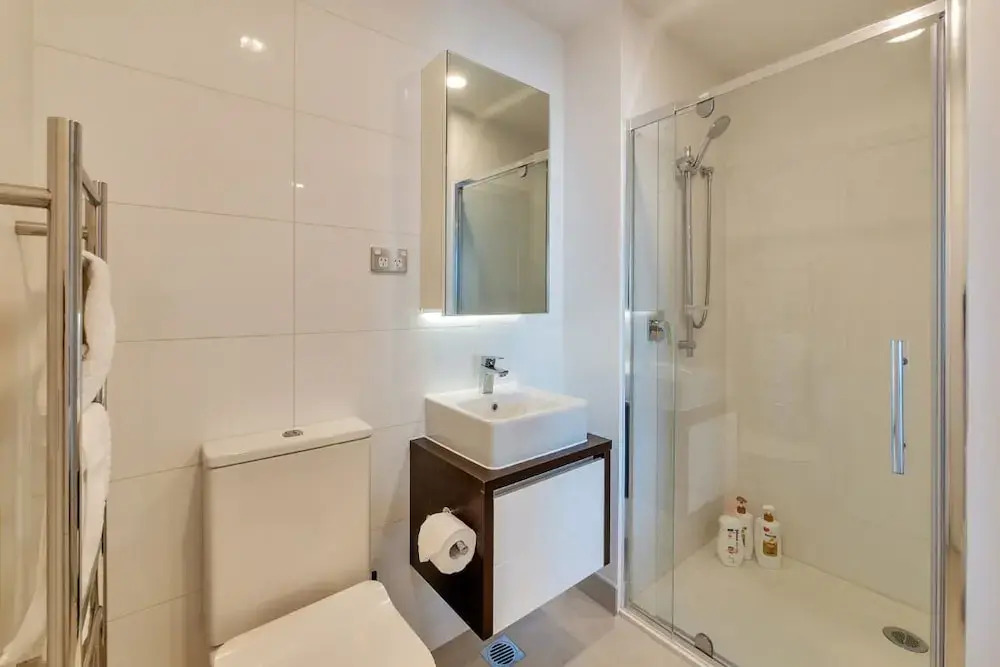 JHT - 1 BRM Apartment, Superb Central, Netflix TV