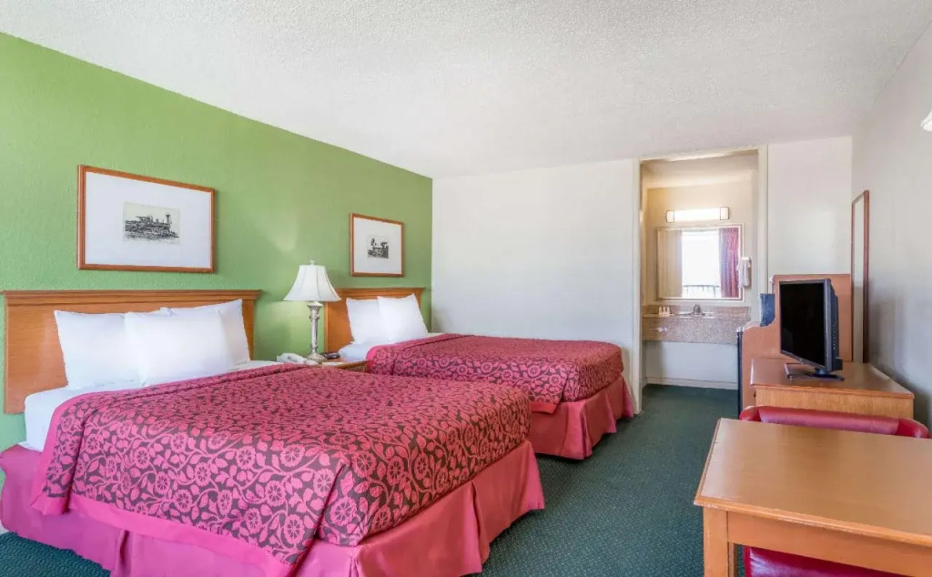 Days Inn by Wyndham Blacksburg Conference Center