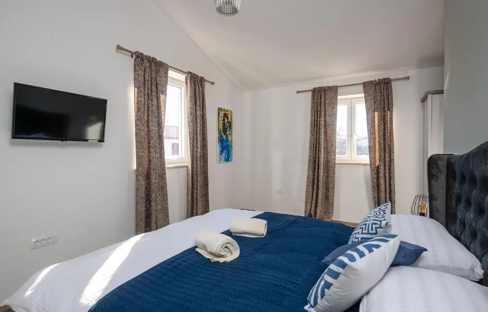 Nice Home in Medulin With 3 Bedrooms, Wifi and Outdoor Swimming Pool