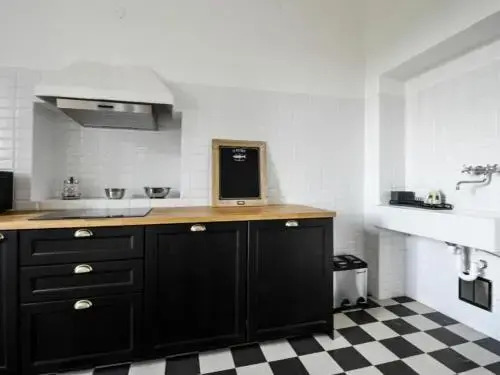 Bacone Halldis Apartments