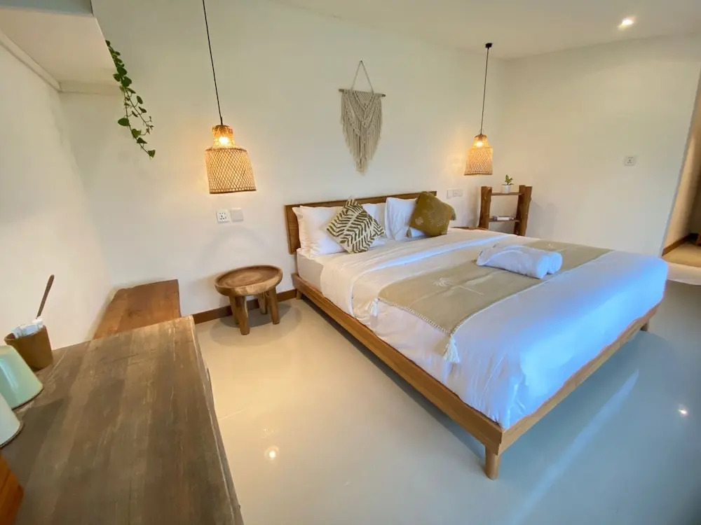 White Penny Hostel