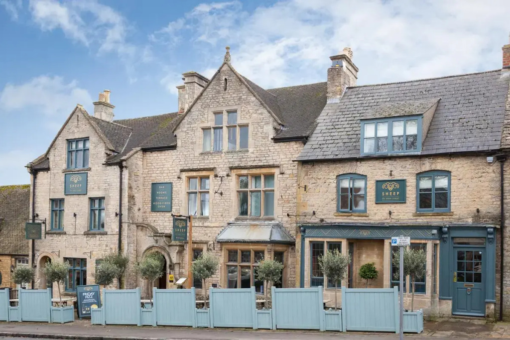The Sheep on Sheep Street Hotel