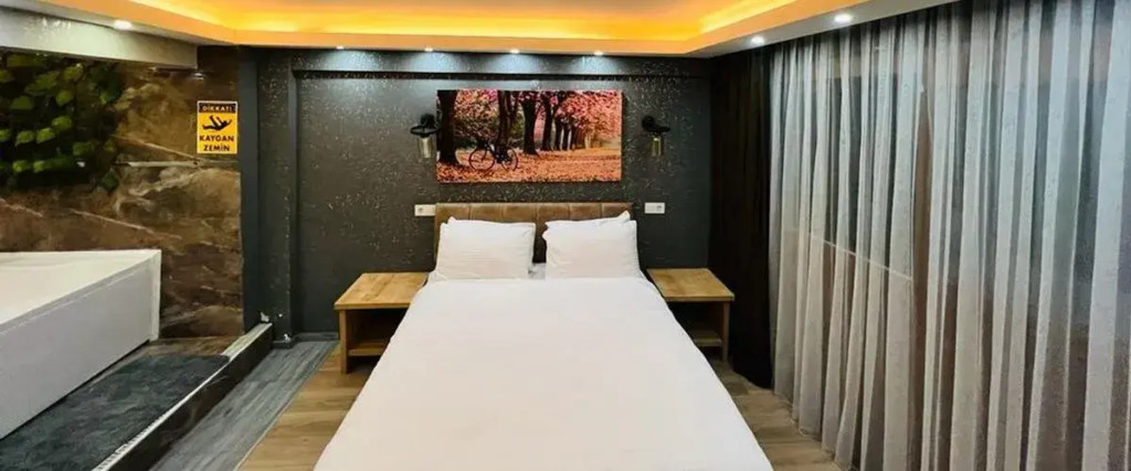Karşıyaka Plus Otel
