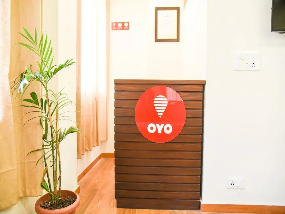 OYO 13705 Lonchenpa BnB