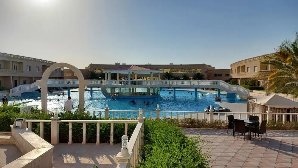 Al Salam Grand Hotel & Resort