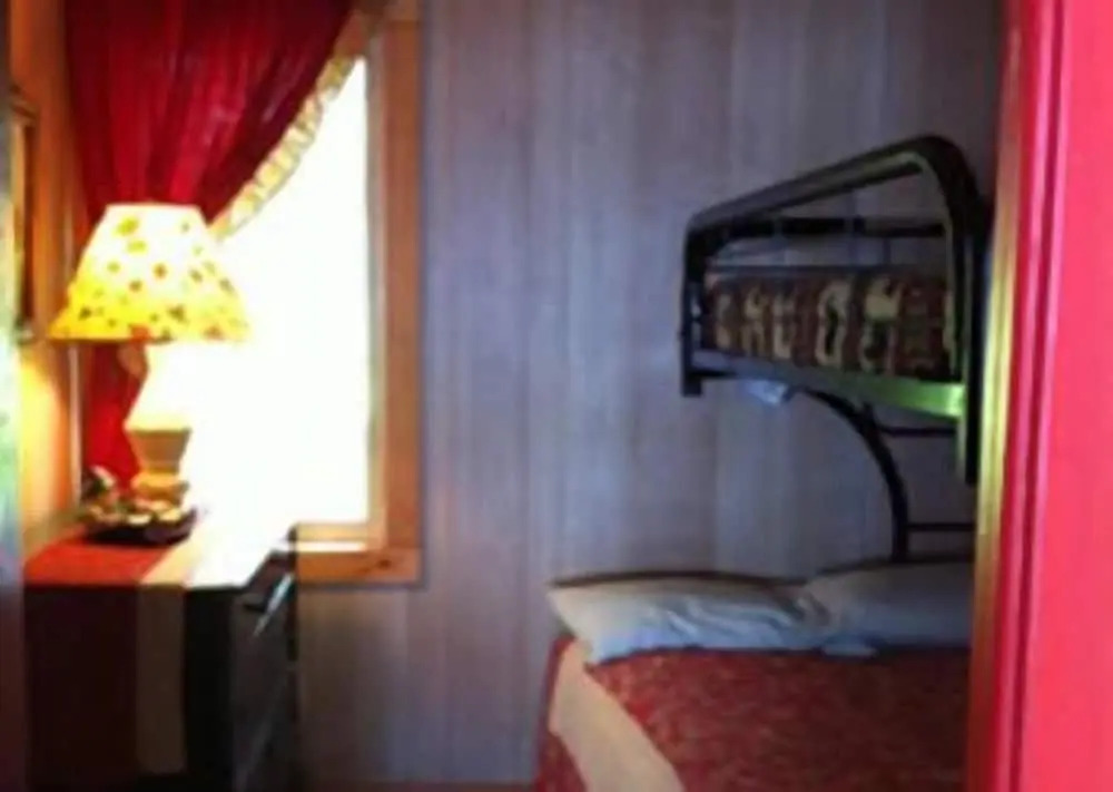 Grey Wolf Lodge