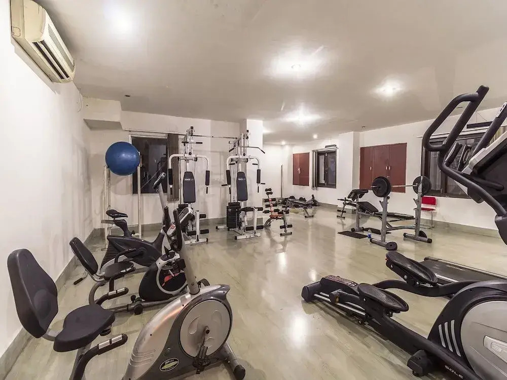 OYO 8450 Hotel Grand Starline