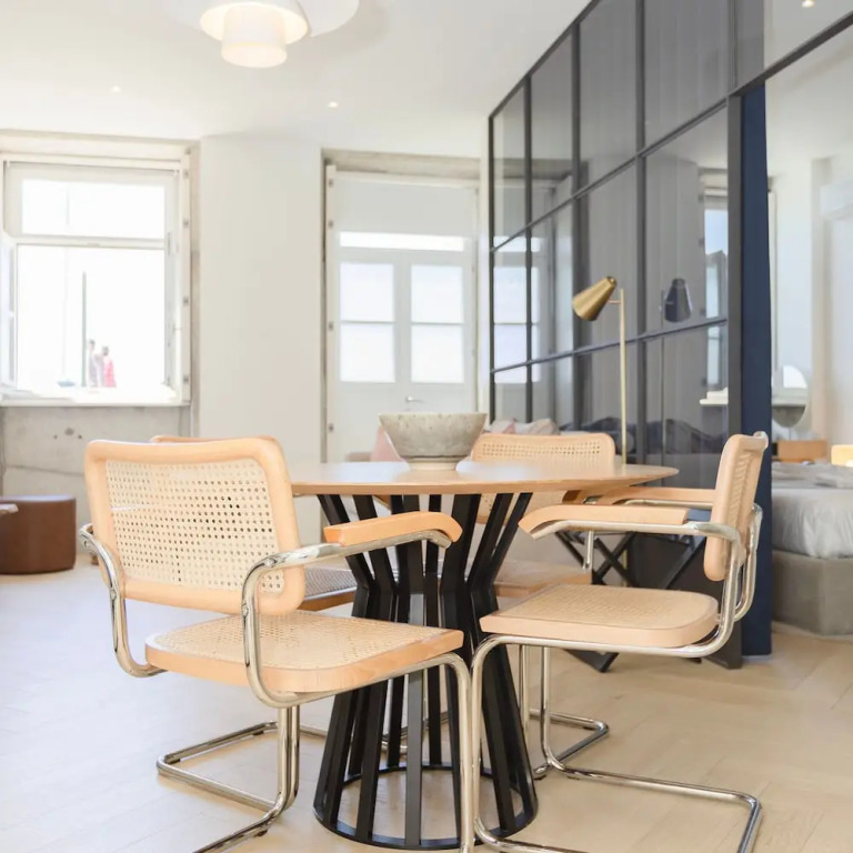 Liiiving in Porto - Modern Coastline Apartment