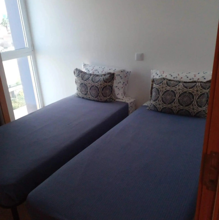 Lovely - Luxury 3 Bedrooms 500m from the Beach.