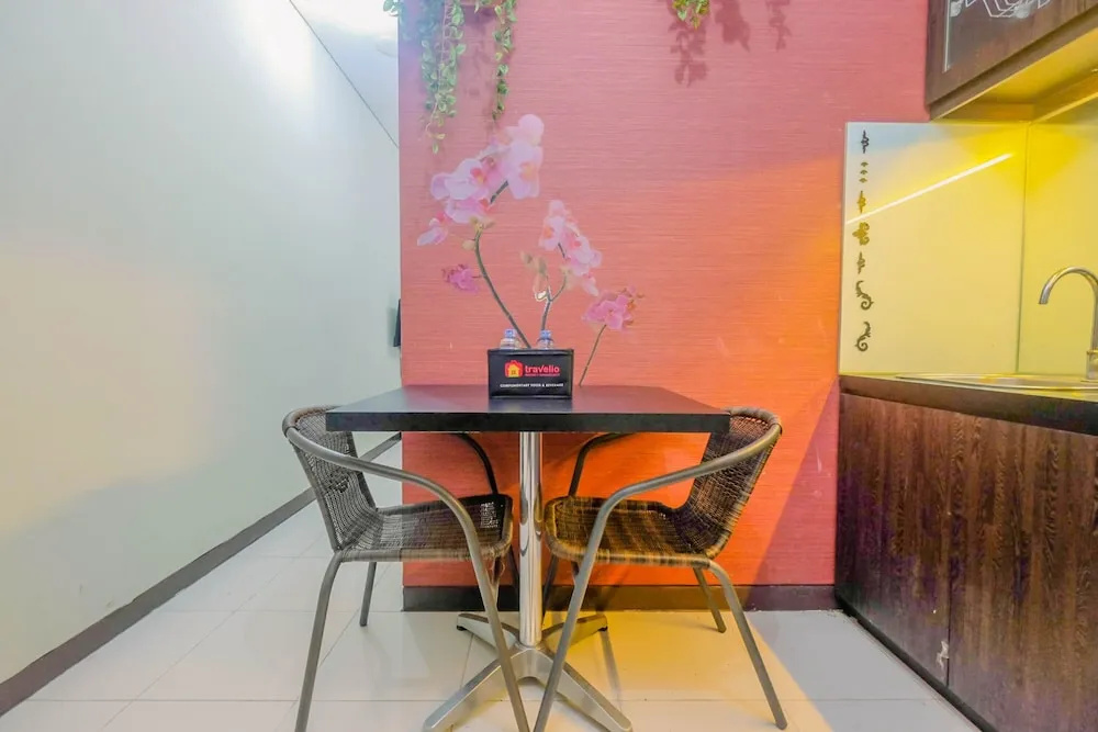 Best Price Modern Studio Apartment at Nifarro Park