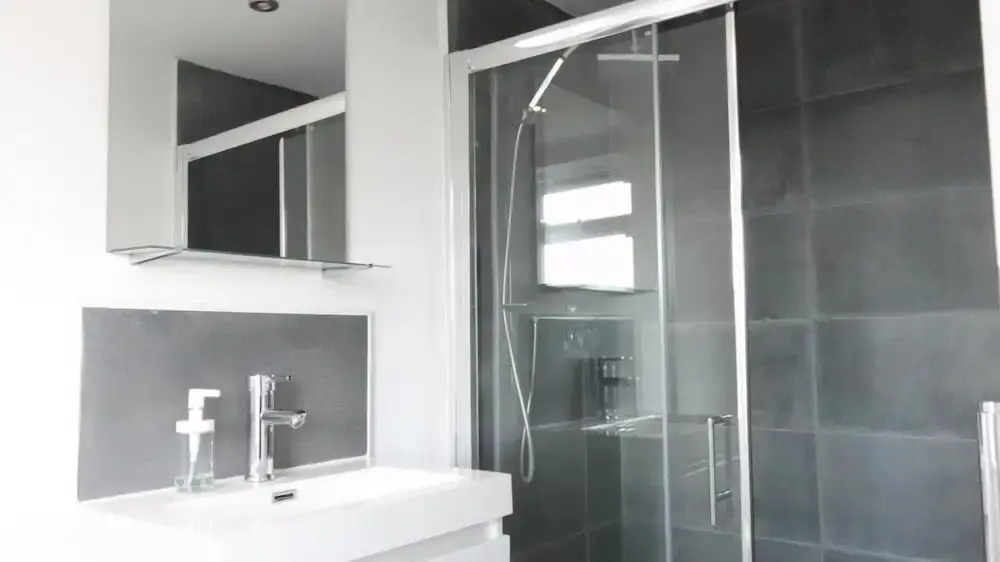 Private Bathroom Rooms- Near Heathrow - Near Shops