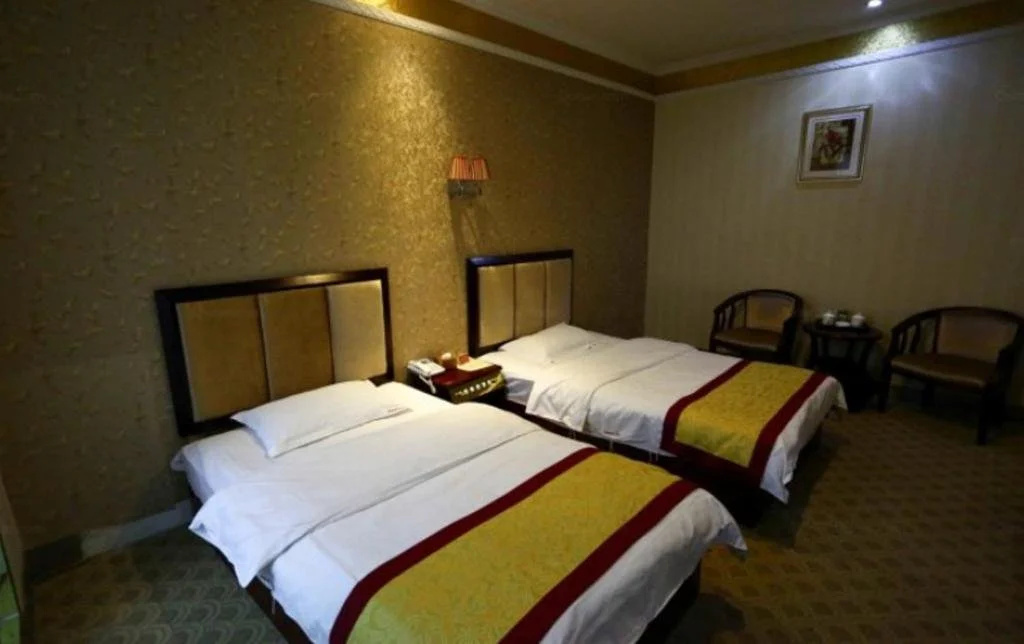 Santai Yilu Business Hotel
