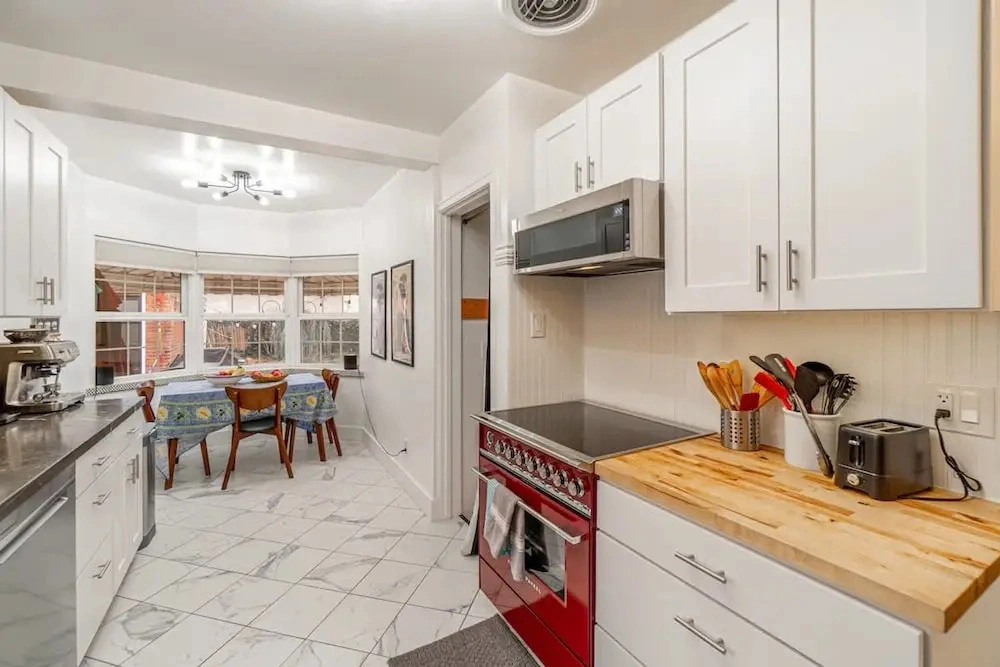 The Luxury Brick Home Mature Yard Chef Kitchen