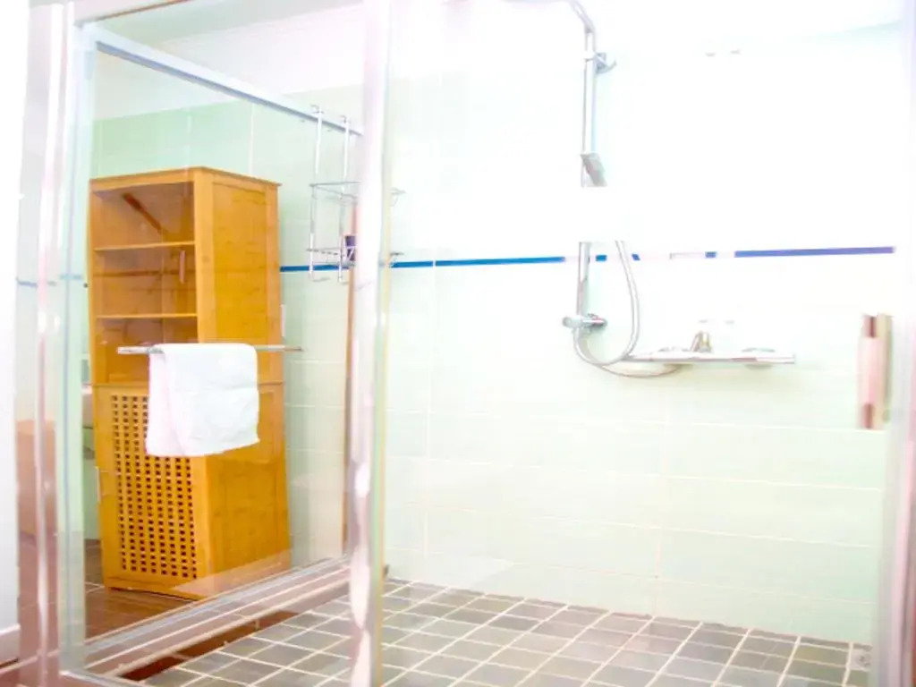 Apartment With one Bedroom in Au Cap, With Wonderful Mountain View, Enclosed Garden and Wifi - 100 m From the Beach
