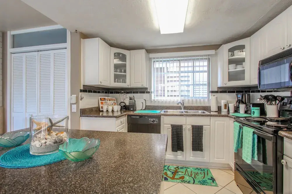 114 Onyx Avenue Townhouse 3 Bedrooms 2 Bathrooms Townhouse