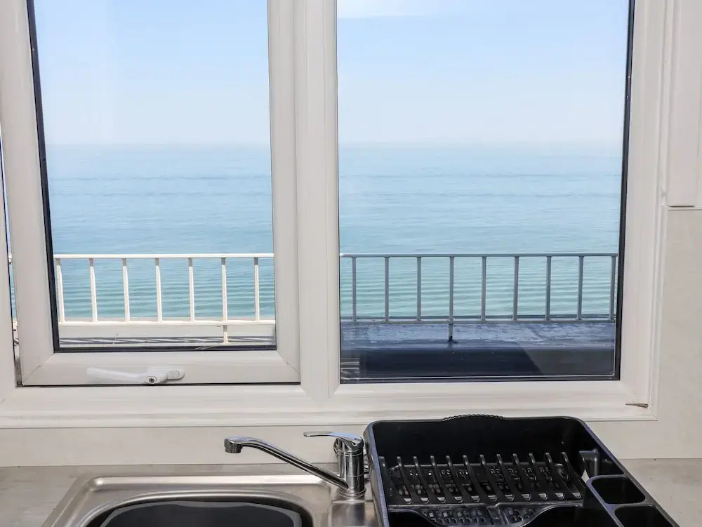 8 Seaview @ Bridlington Bay