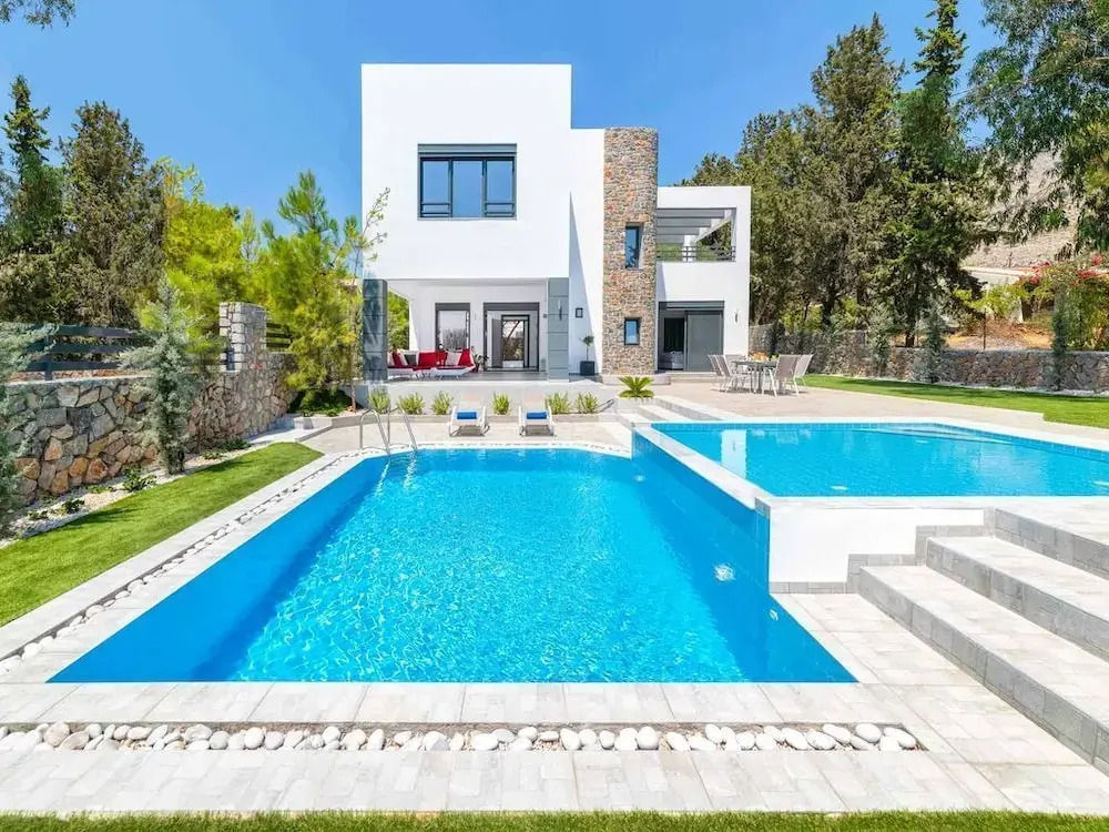 Villa Summer Light