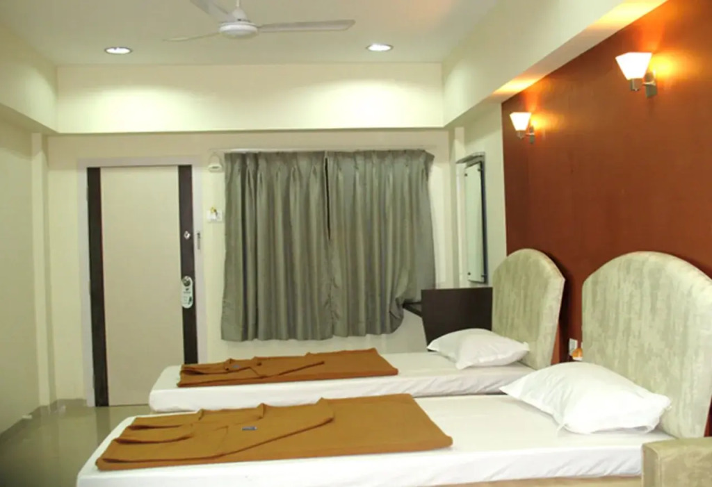 Hotel Galaxy Residency