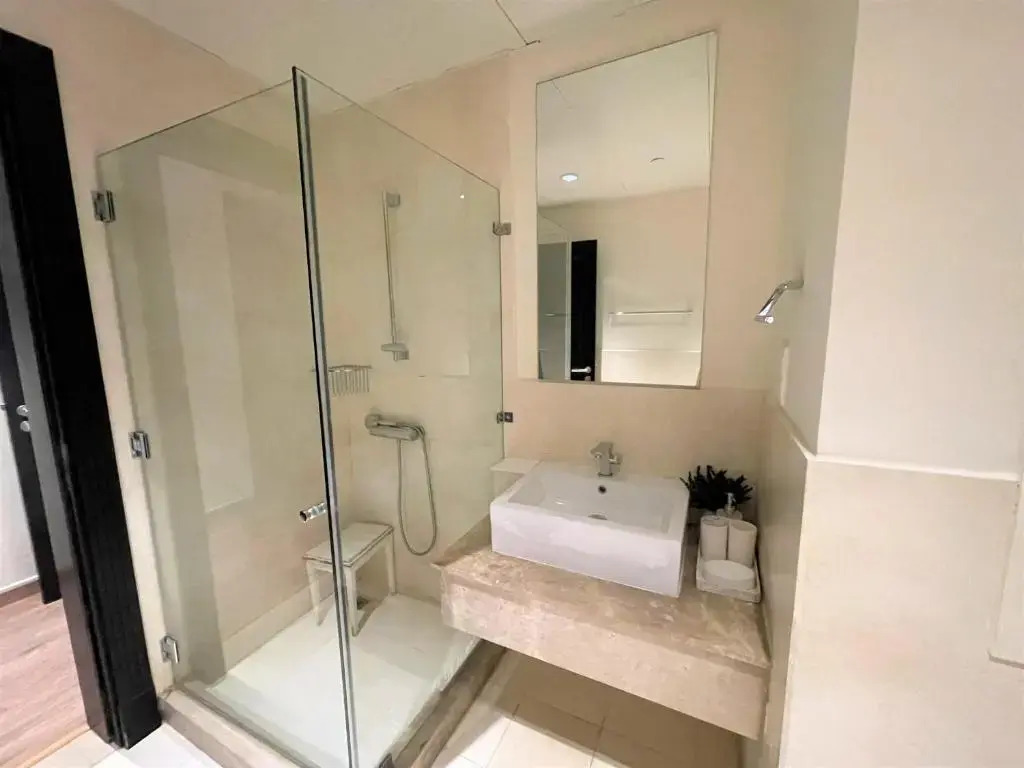 Fully furnished Marina view 3 bedroom Apartment