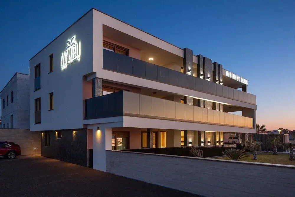 Malibu Imperial Seafront Apartments