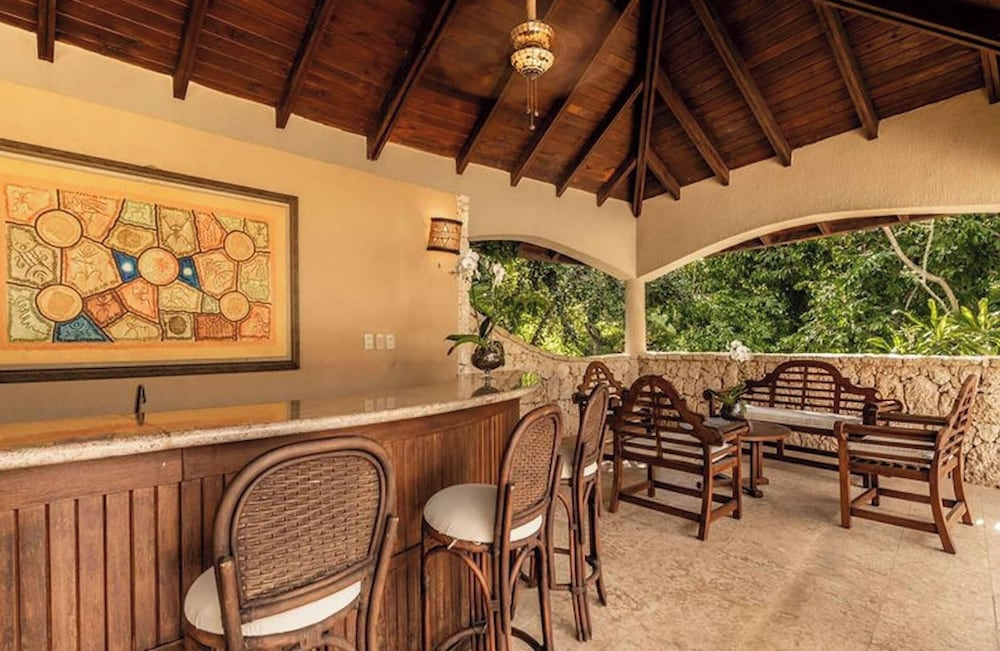 Srvittinivillas Brres/16 Spacius Villa / Large Family/ Group/ Couples/holiday