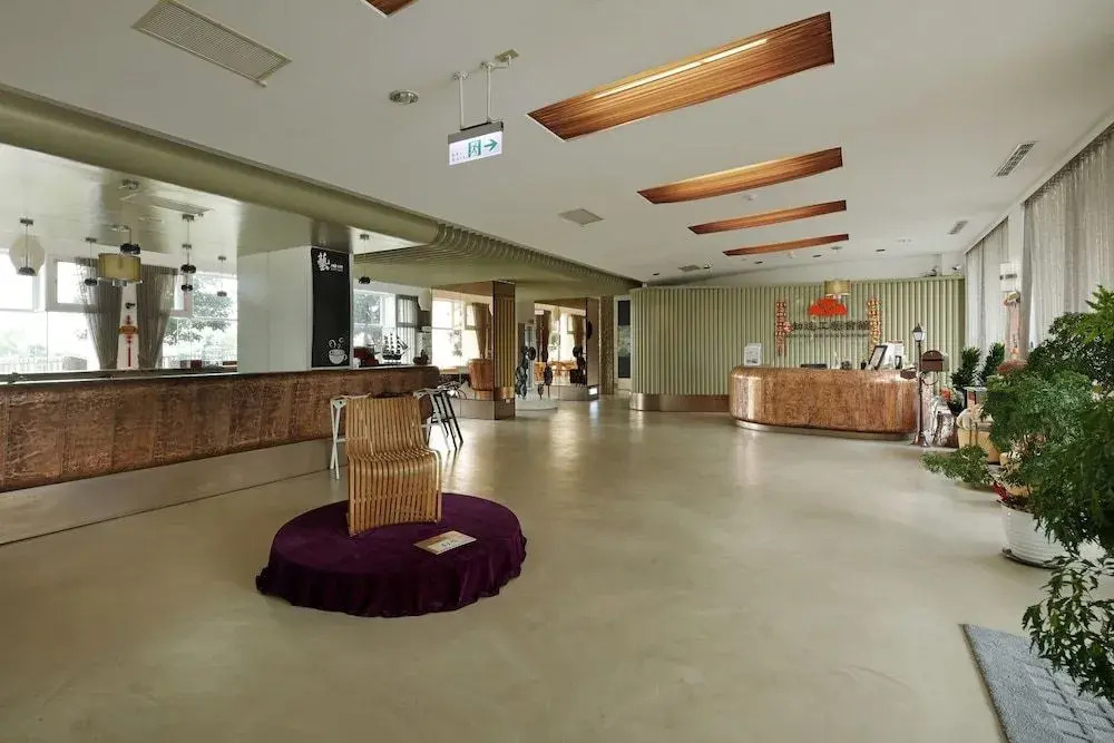 Zhida Craft Service Guest House