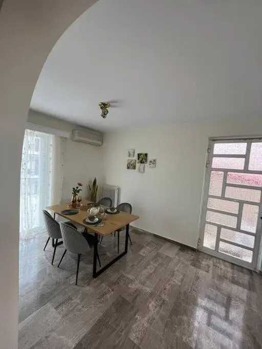 Top roof appartment Oropos 5' beach