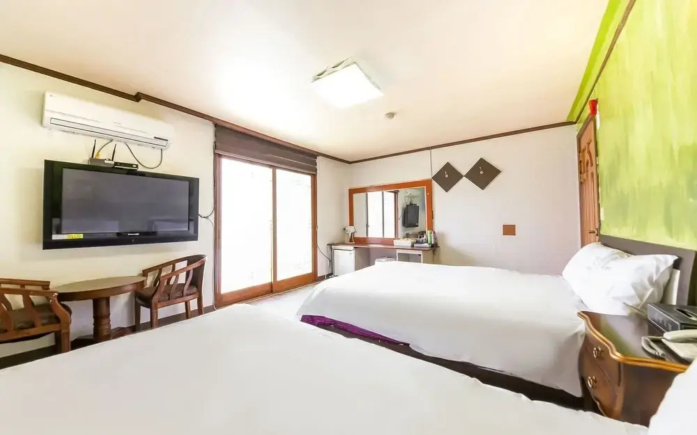 Top Motel