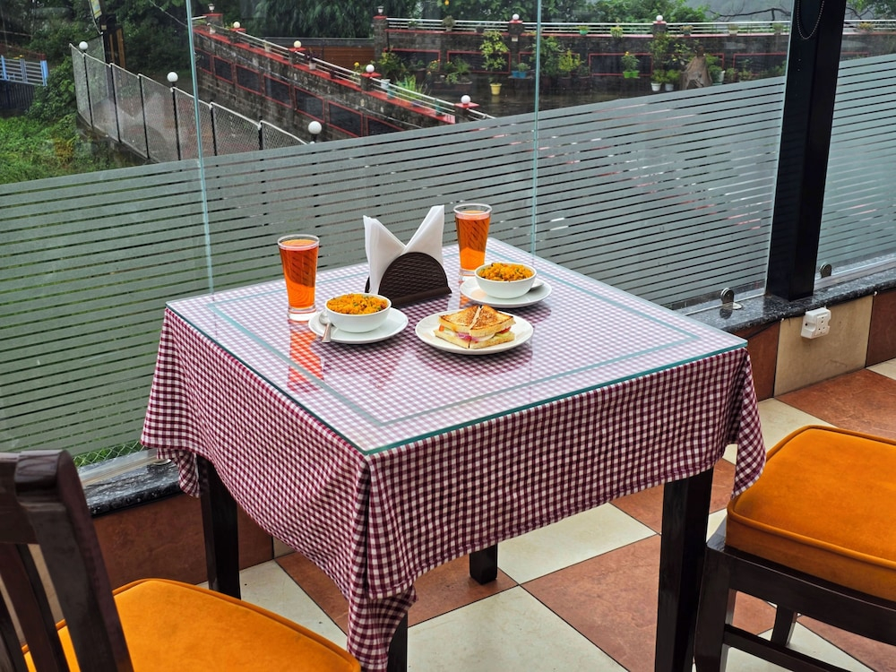 Amoda - Best Hotel in Dharamshala