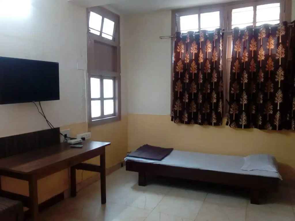 i-ROOMZ Samrat Ashok