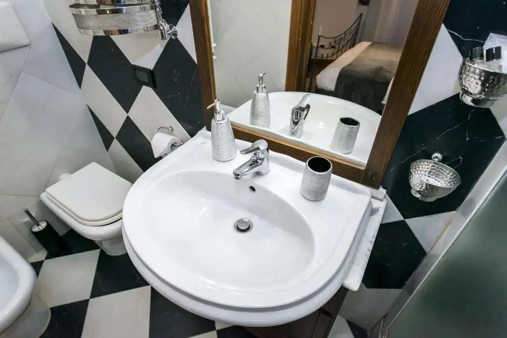 Vicolo dellAquila - Residenze Romanae