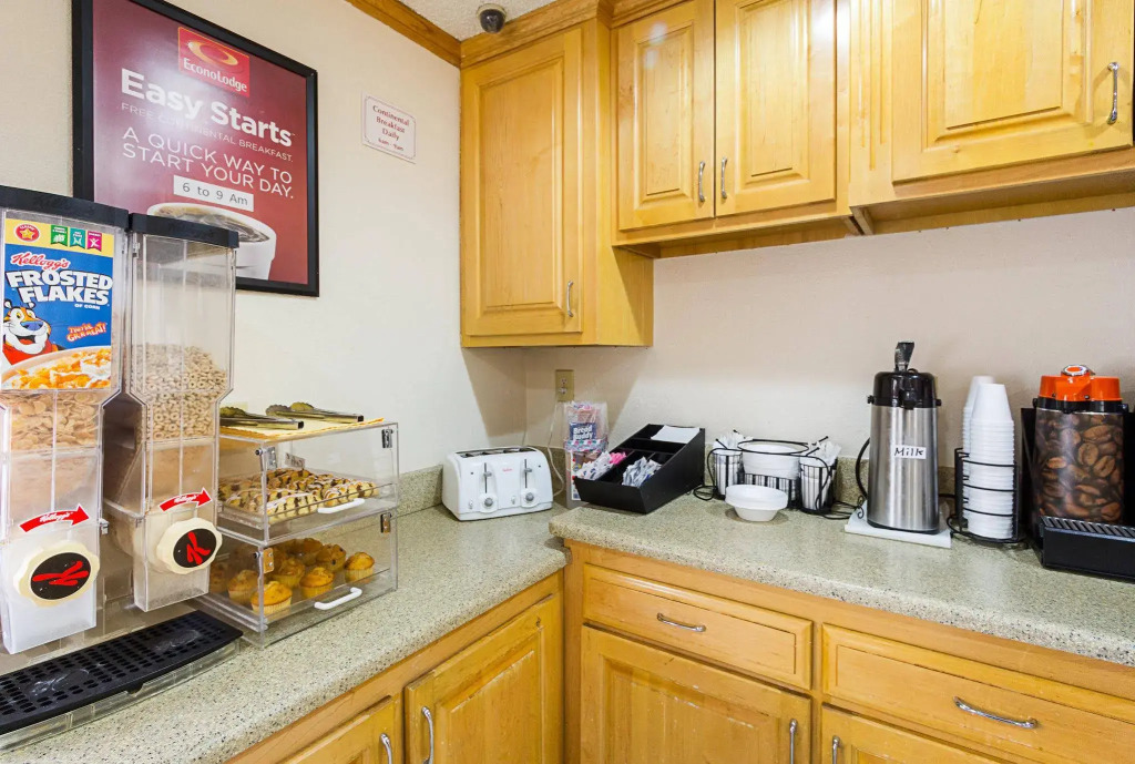 Econo Lodge West Dodge Omaha