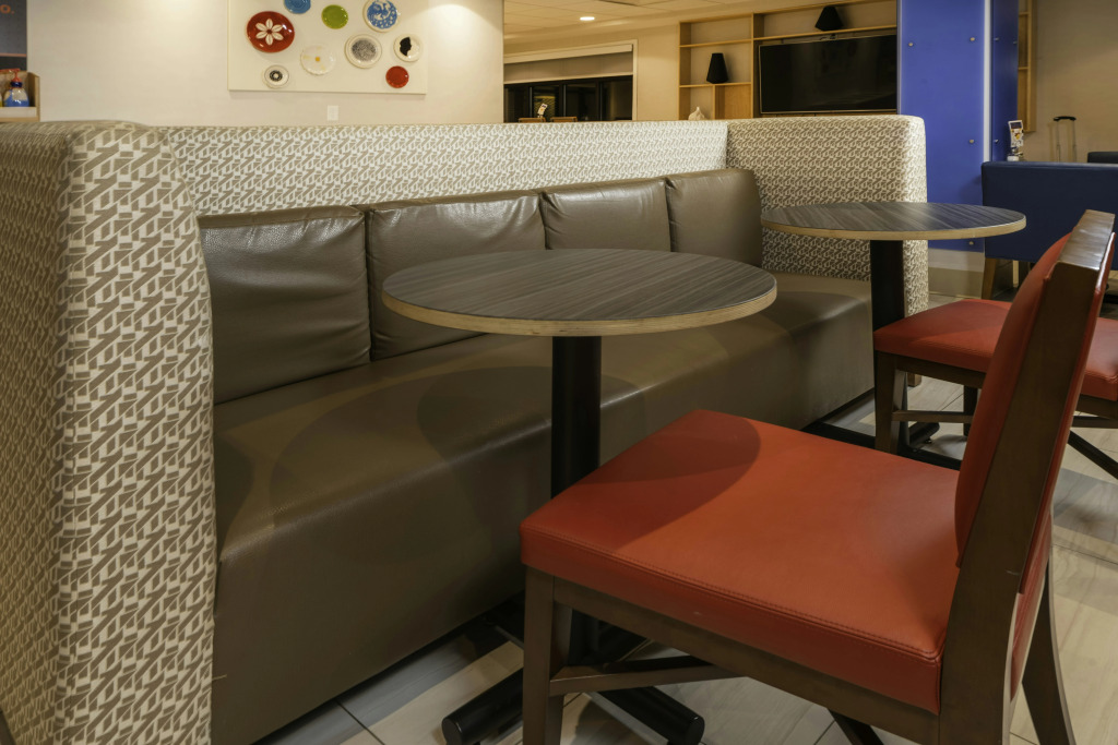 Holiday Inn Express Rochelle by IHG