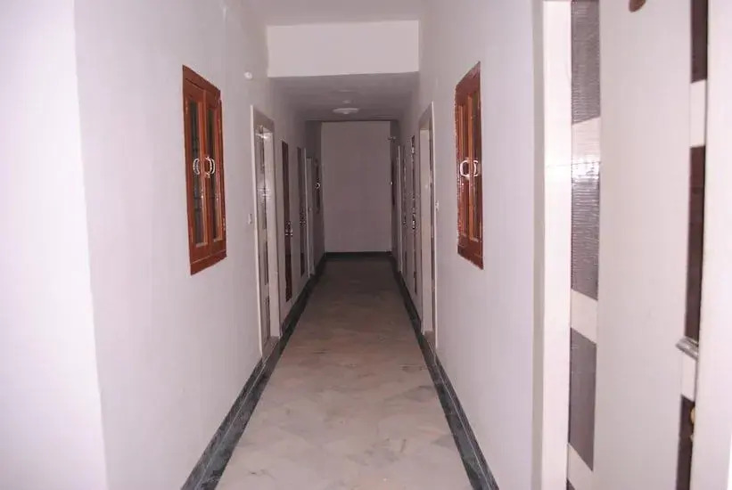 Hotel Viren Holiday Home
