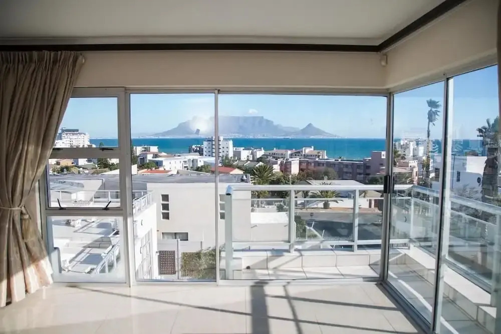 Casavalencia Guest House