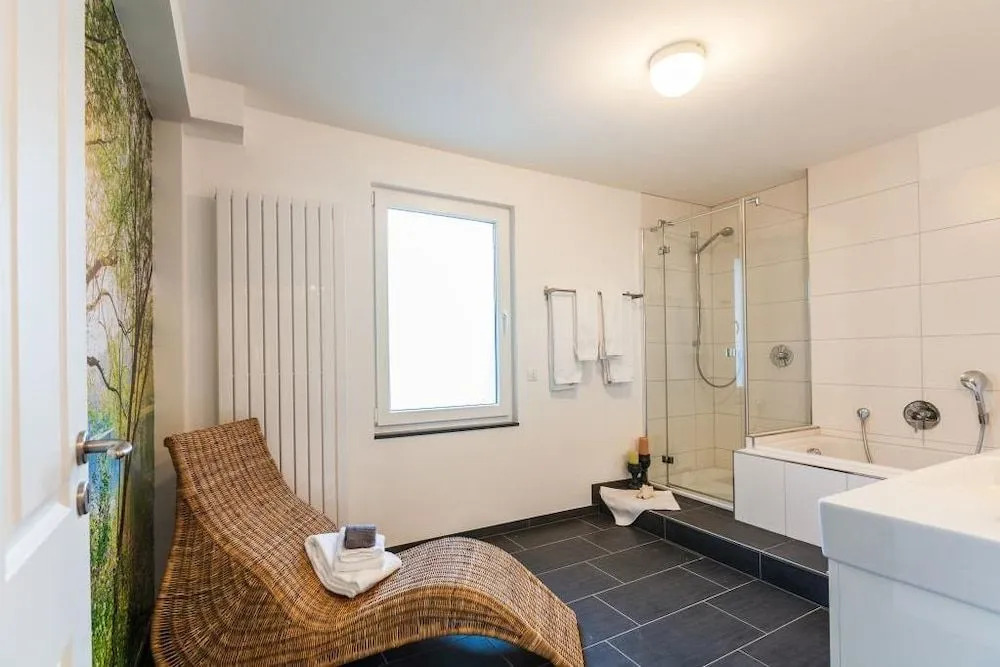 Haus am See B&B
