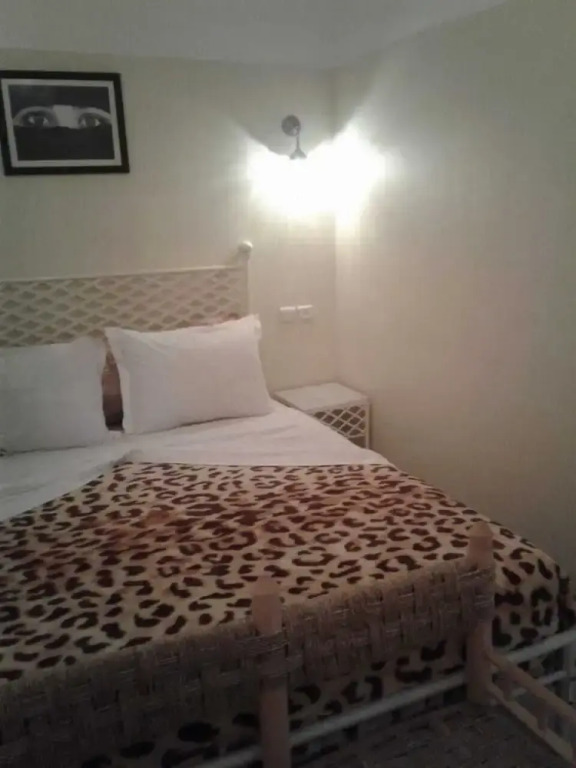 Hotel Aqdas