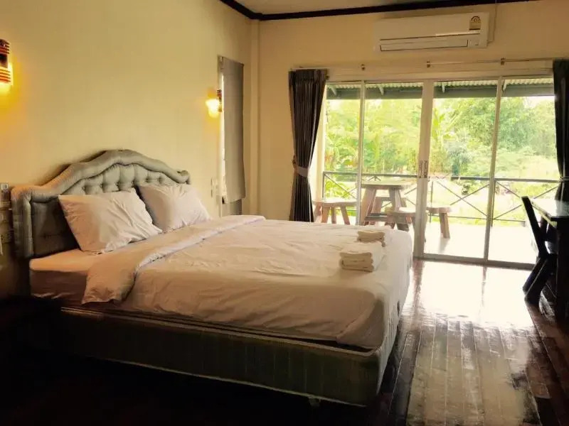 Be Fine Sabuy Hotel and Resort by ZUZU