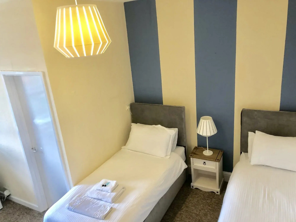 Royal Ashton Hotel