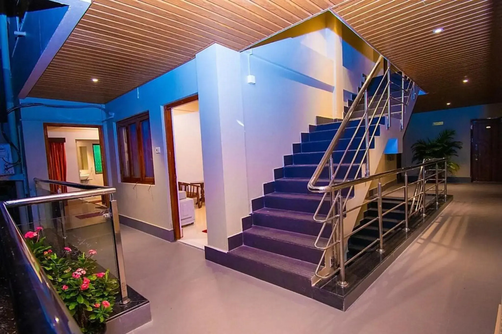 Hotel Aqua Breeze by OYO Rooms